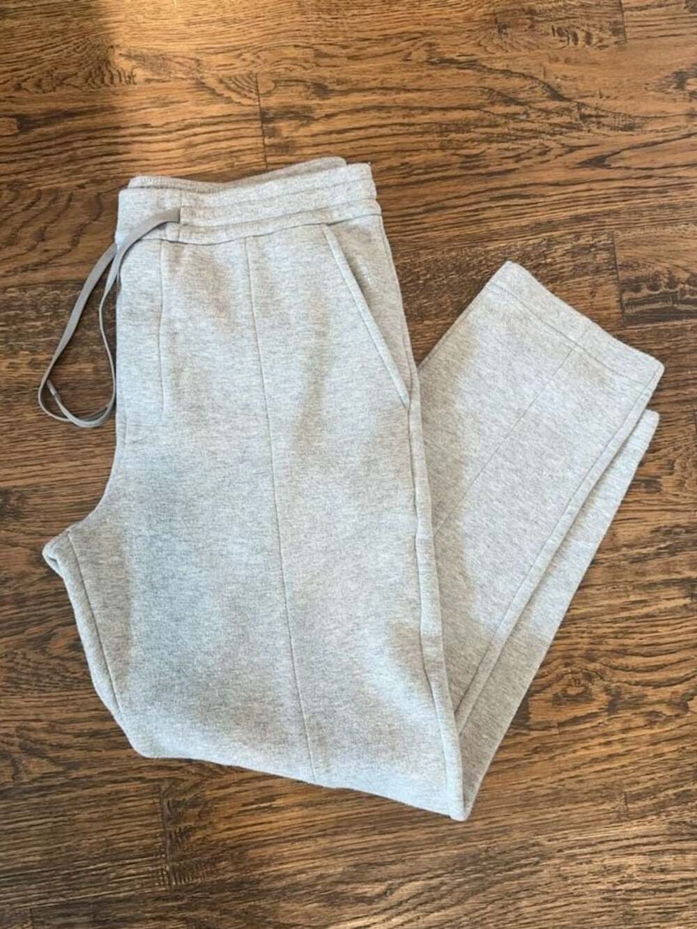 Club Monaco Grey Pintuck Jogger Sweatpants Size Medium